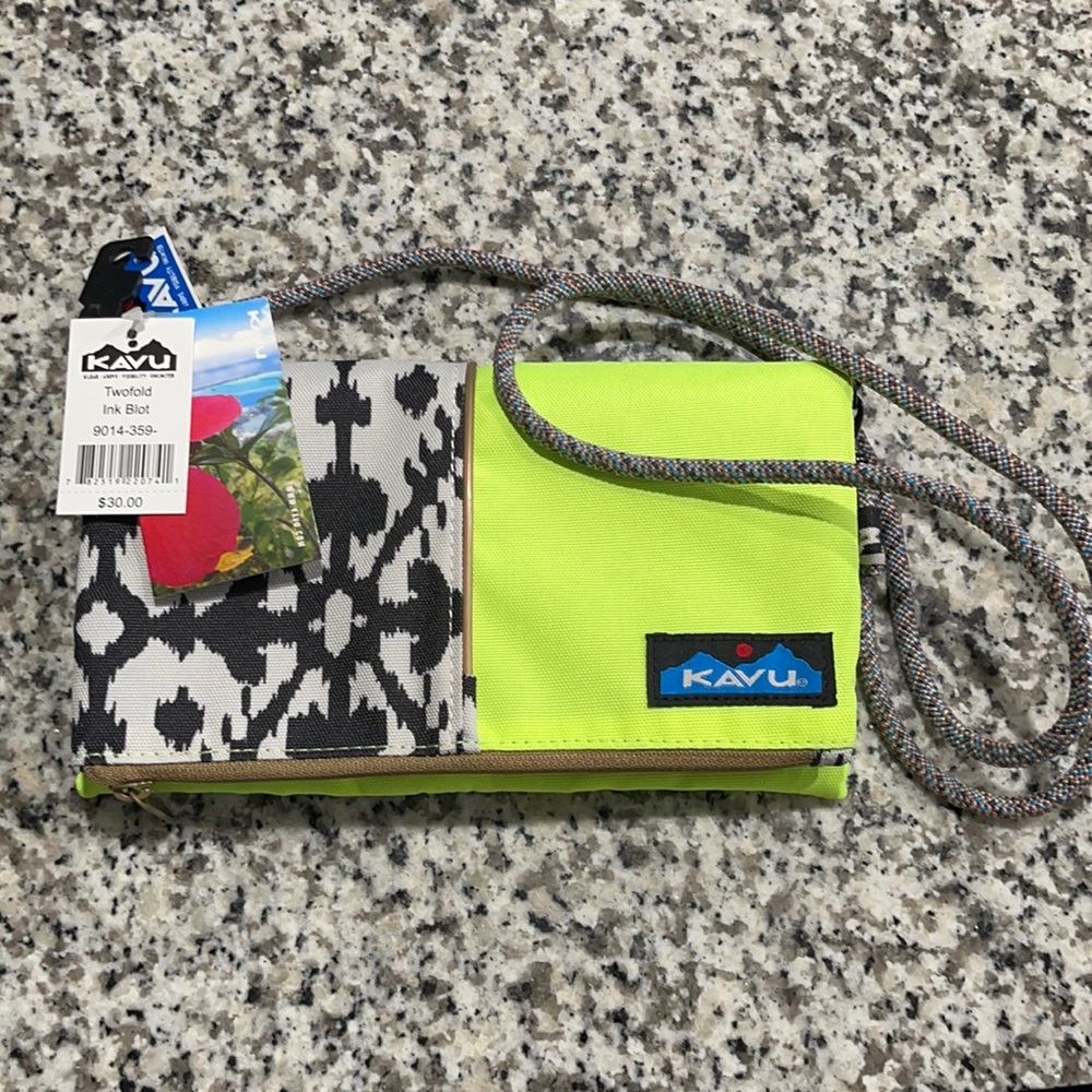 Kavu purse